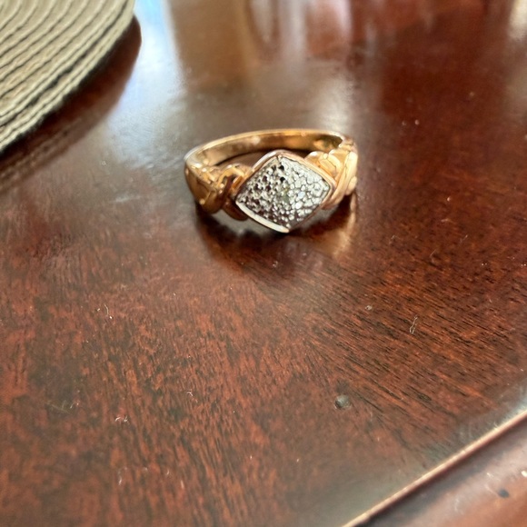 Jewelry - 925 Ring Size 8.75